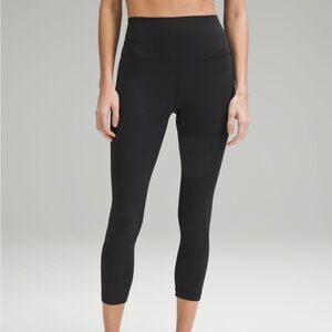 lululemon align crop 23’ size 6 black